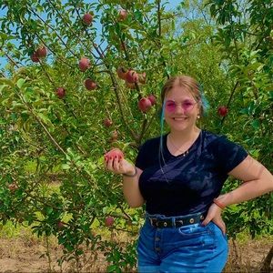 Meet your Posher, Lyndsey